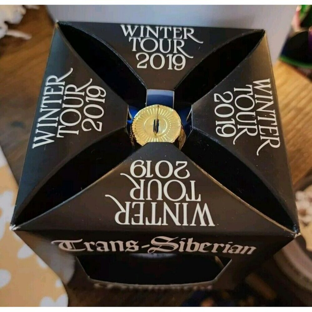 Rare Trans-Siberian Winter Tour 2019 Christmas Ornament New In Box - Picture 3 of 4
